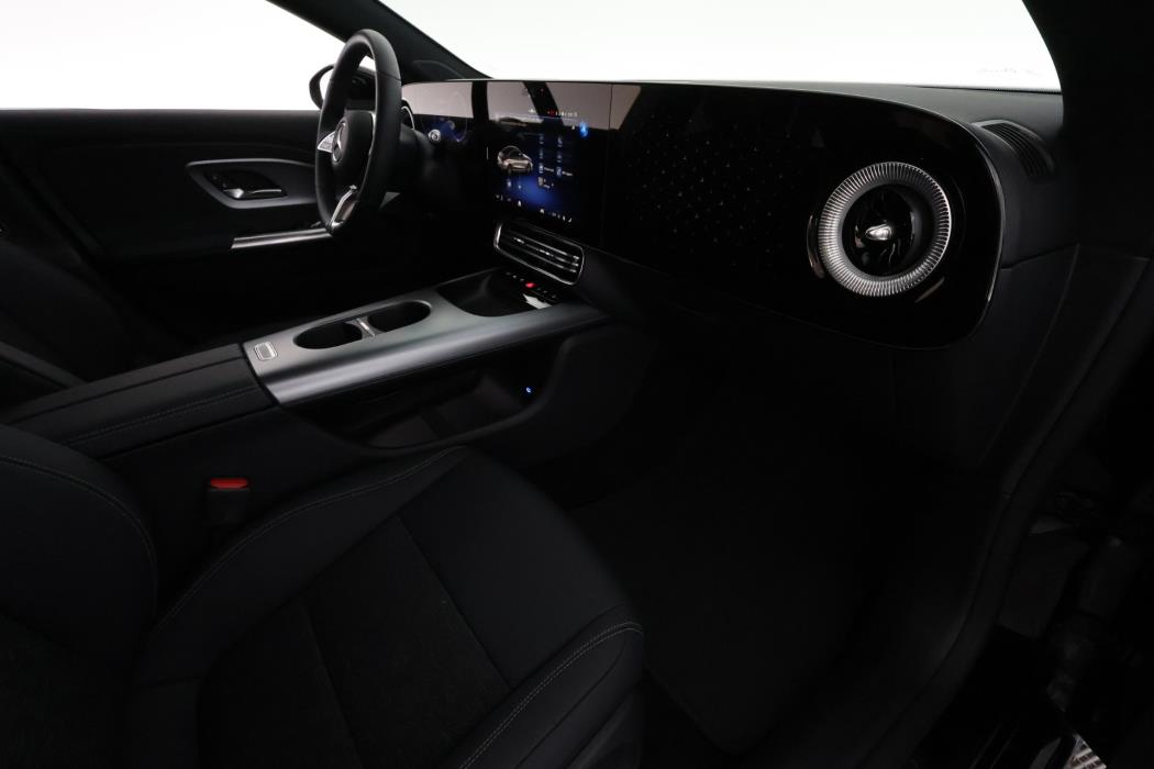 Mercedes-Benz CLA 2025