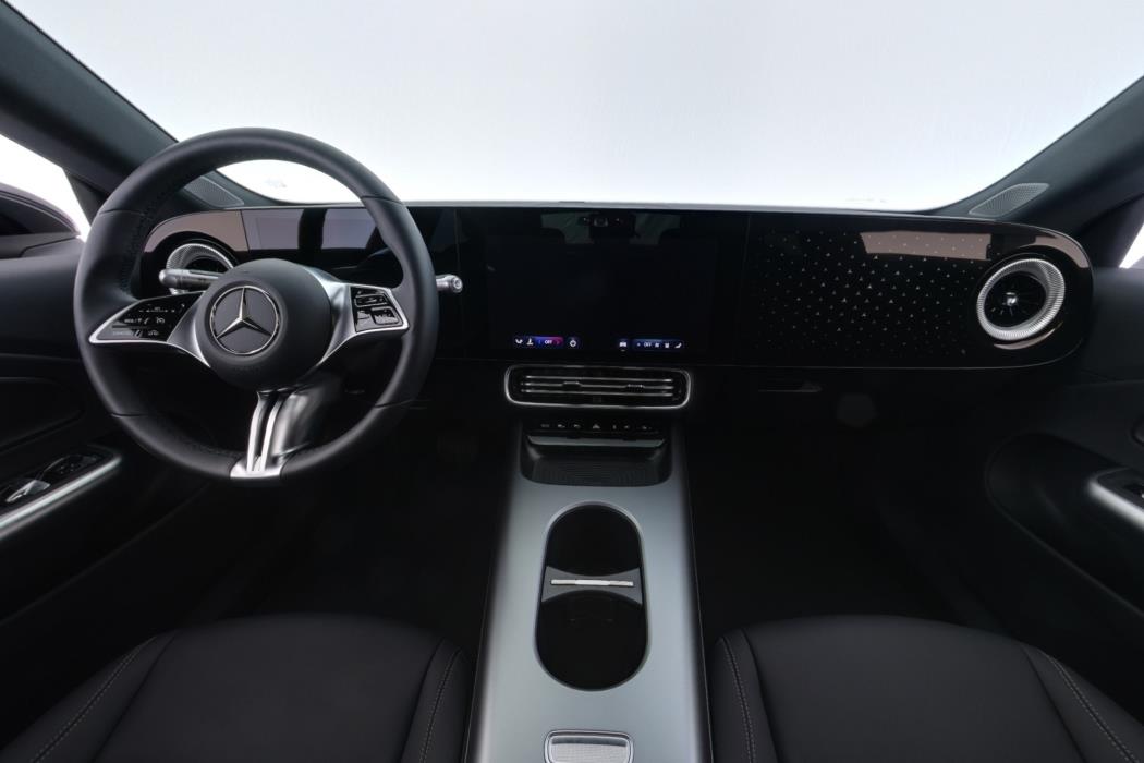 Mercedes-Benz CLA 2025