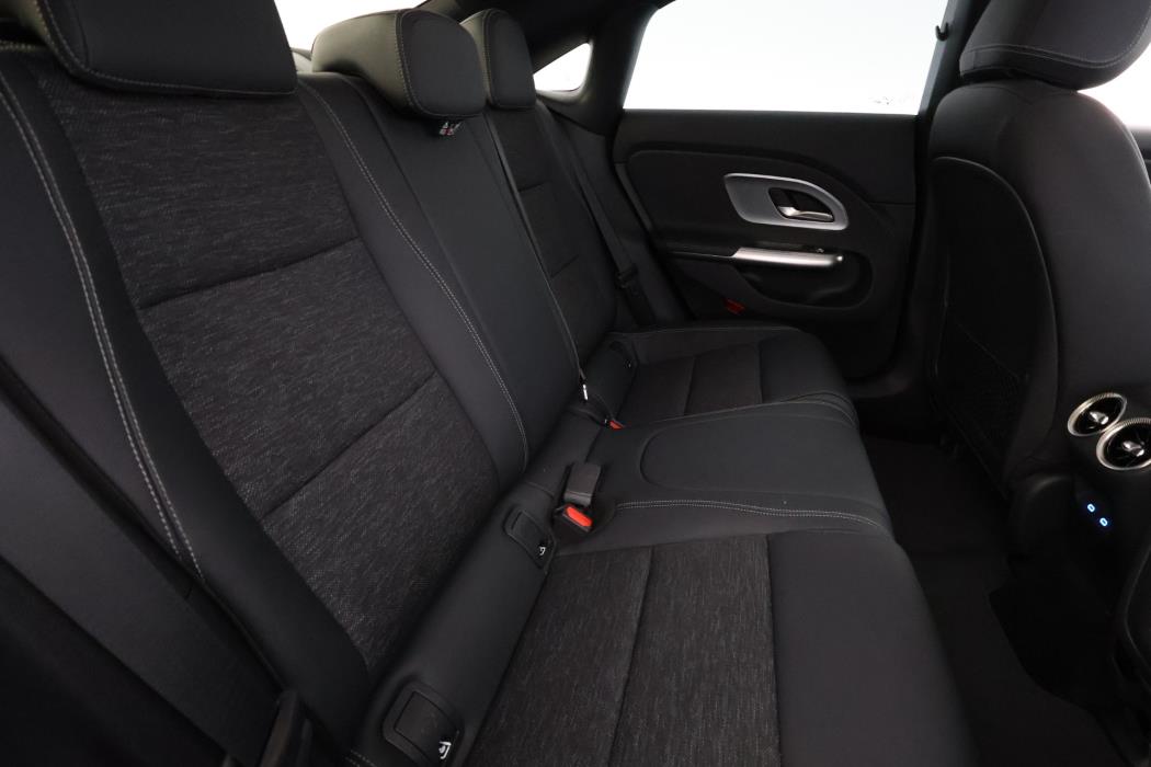 Mercedes-Benz CLA 2025