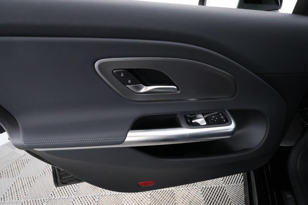 Mercedes-Benz CLA 2025
