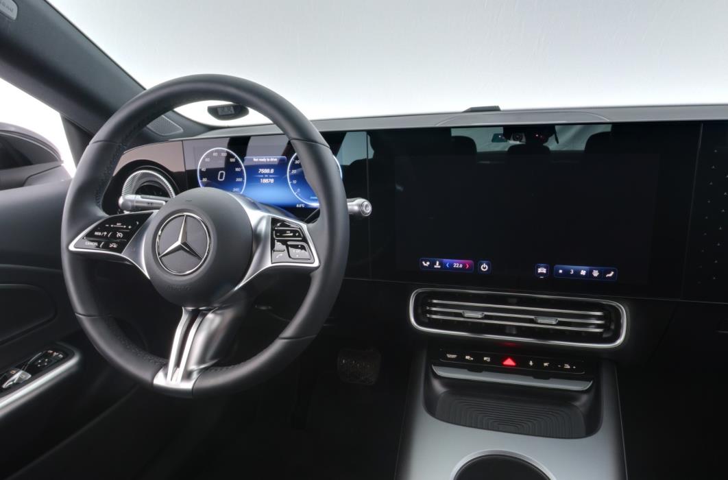 Mercedes-Benz CLA 2025