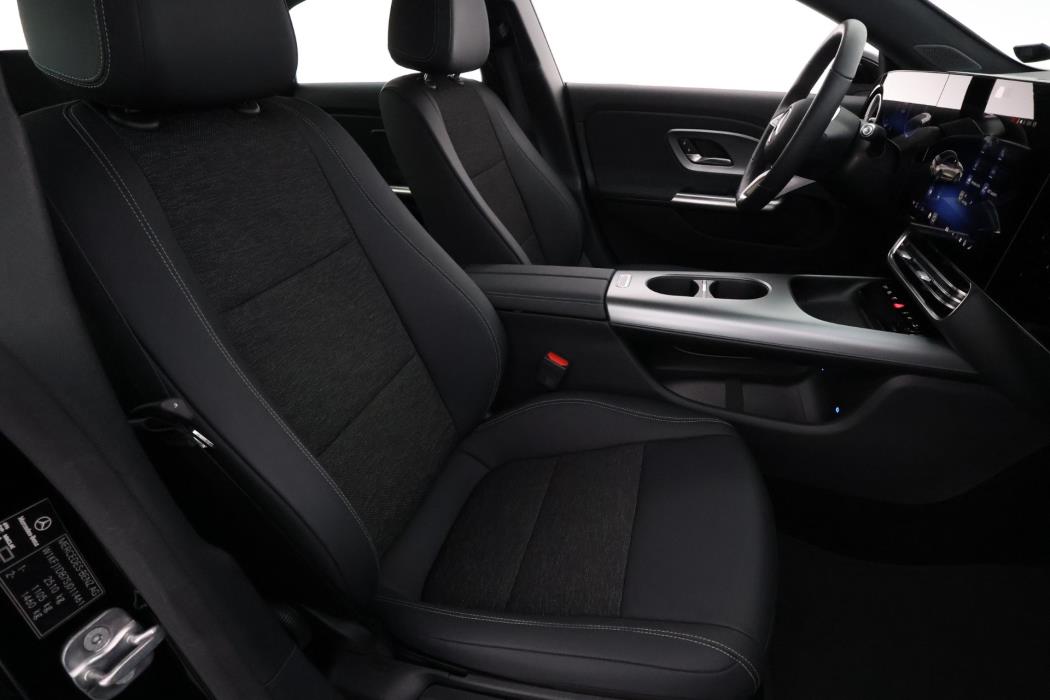 Mercedes-Benz CLA 2025