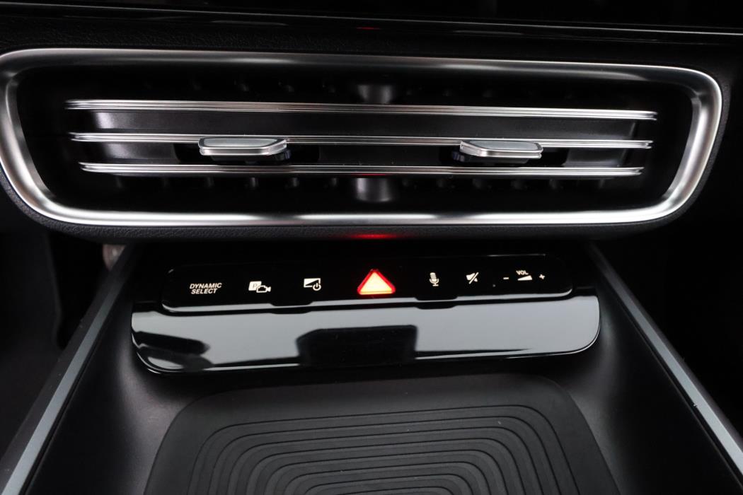 Mercedes-Benz CLA 2025