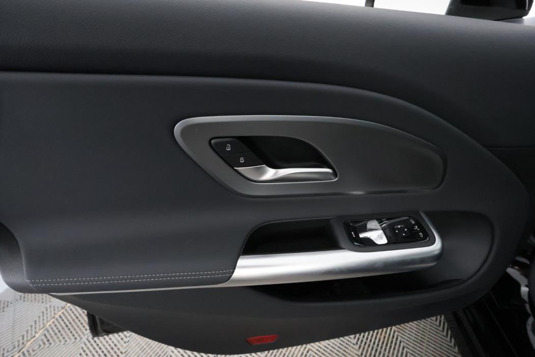 Mercedes-Benz CLA 2025