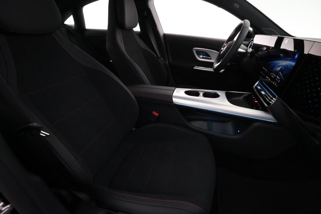 MERCEDES-BENZ CLA 2026