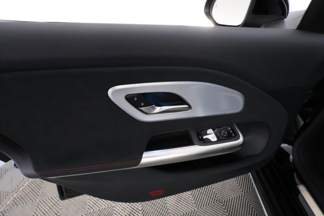MERCEDES-BENZ CLA 2026