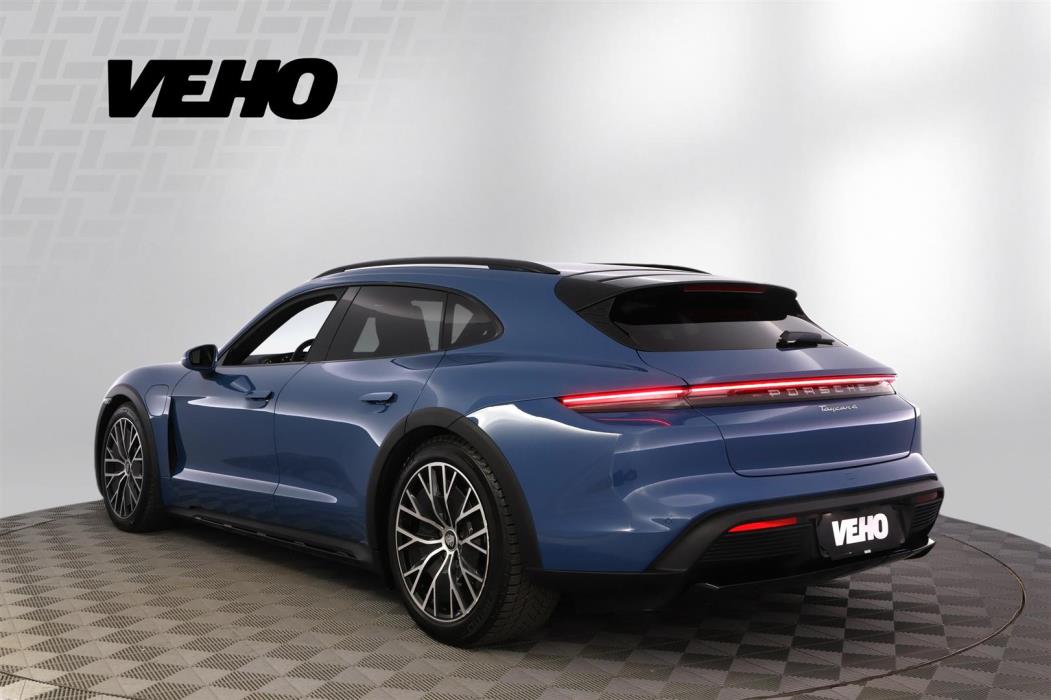 PORSCHE TAYCAN 2022
