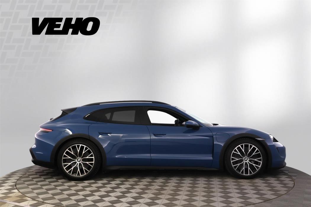 PORSCHE TAYCAN 2022