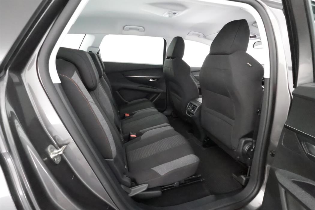 Peugeot 5008 2017