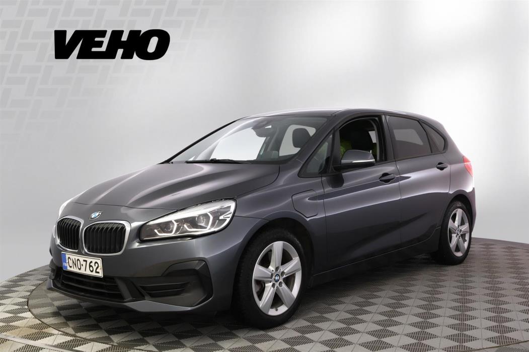 BMW 225 2020
