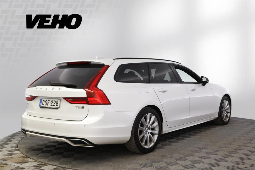 VOLVO V90 2020