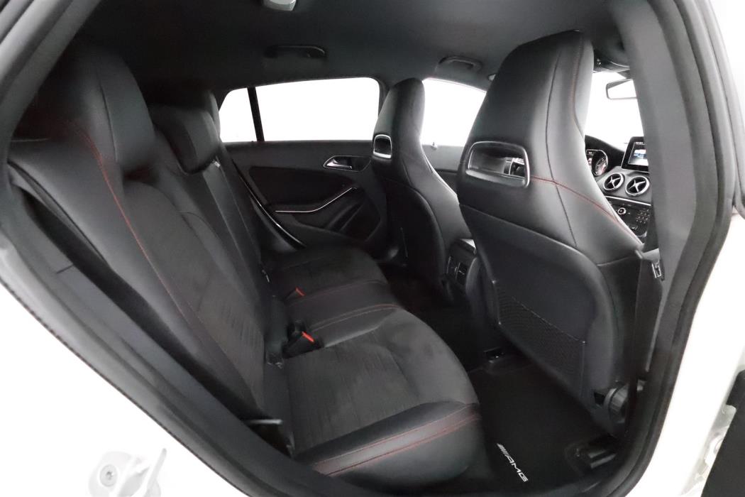 Mercedes-Benz CLA 2015