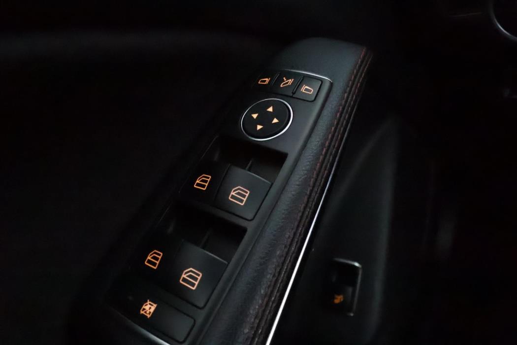 Mercedes-Benz CLA 2015
