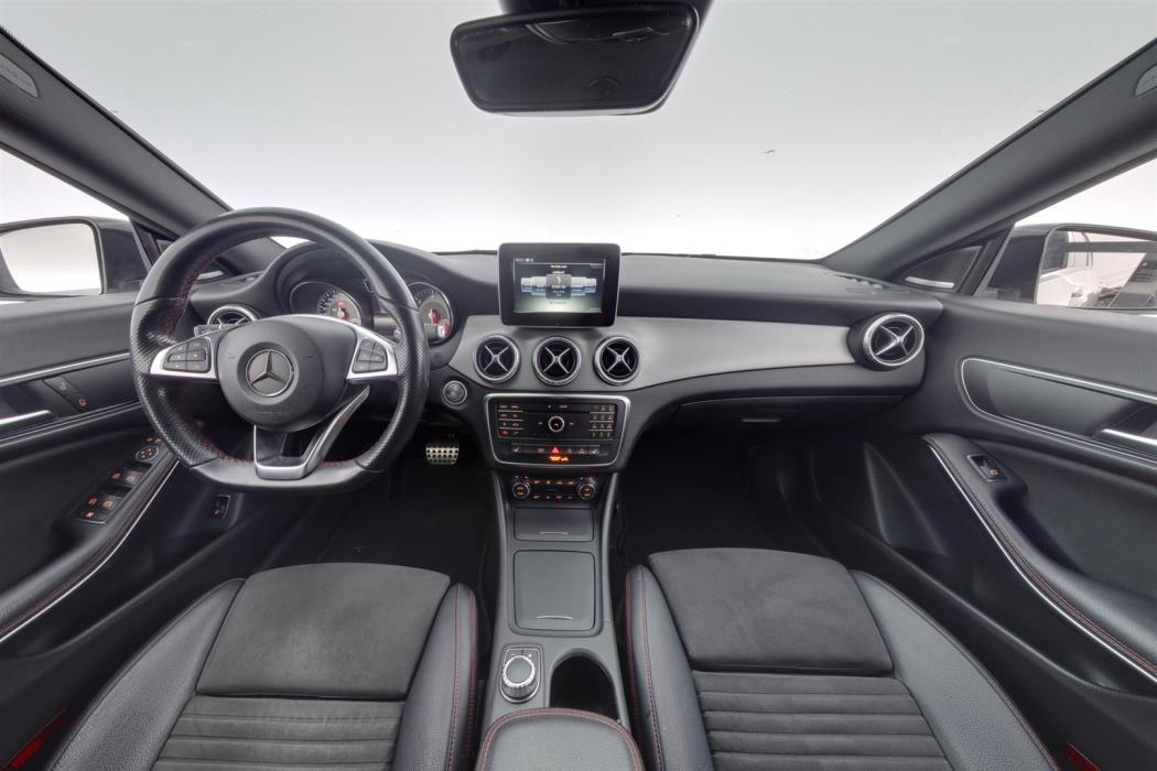 Mercedes-Benz CLA 2015