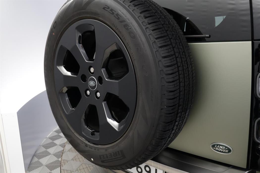 LAND ROVER DEFENDER 2023