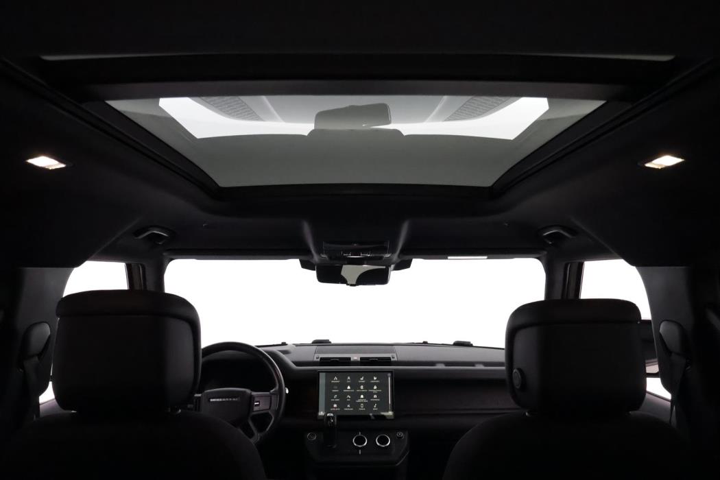 LAND ROVER DEFENDER 2023