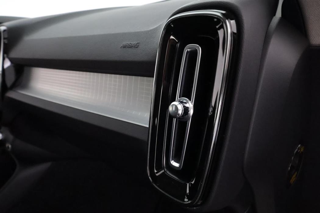 Volvo XC40 2021