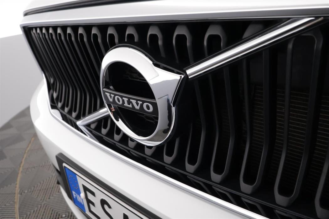 Volvo XC40 2021