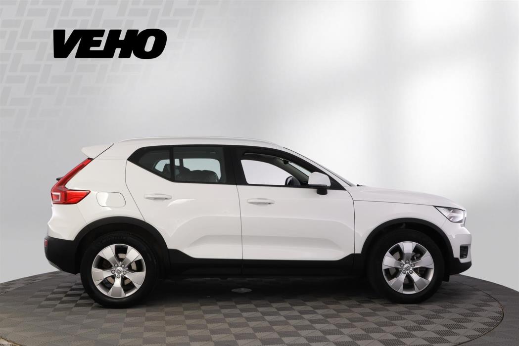 Volvo XC40 2021