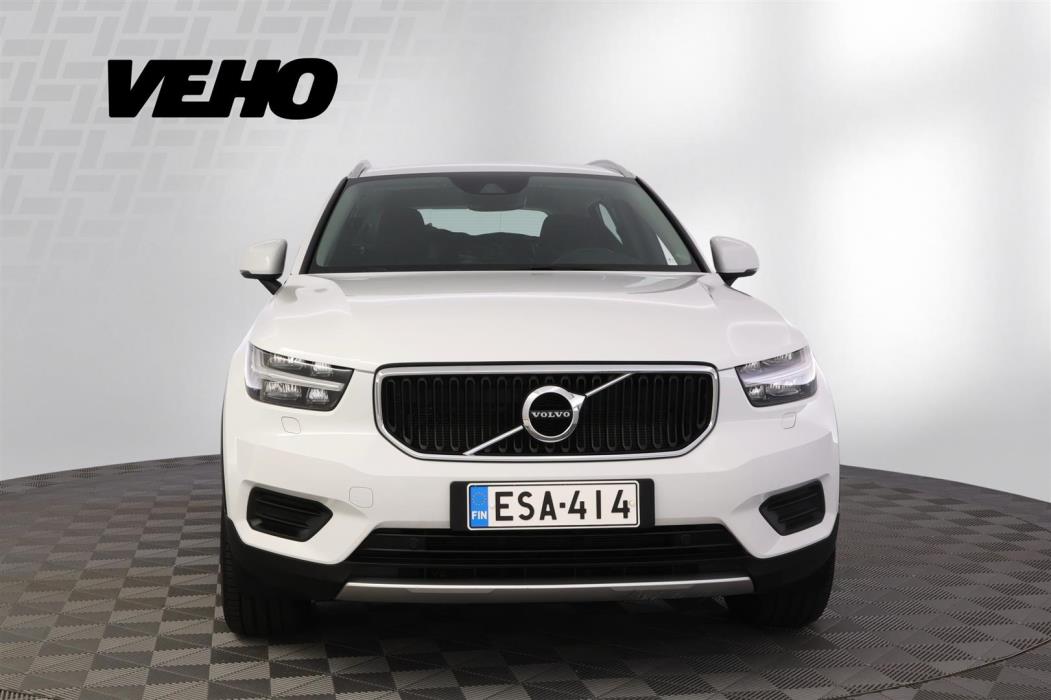 Volvo XC40 2021