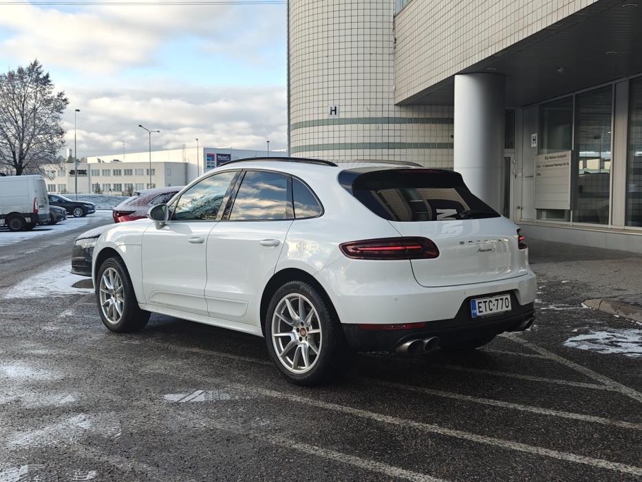 Porsche Macan 2016