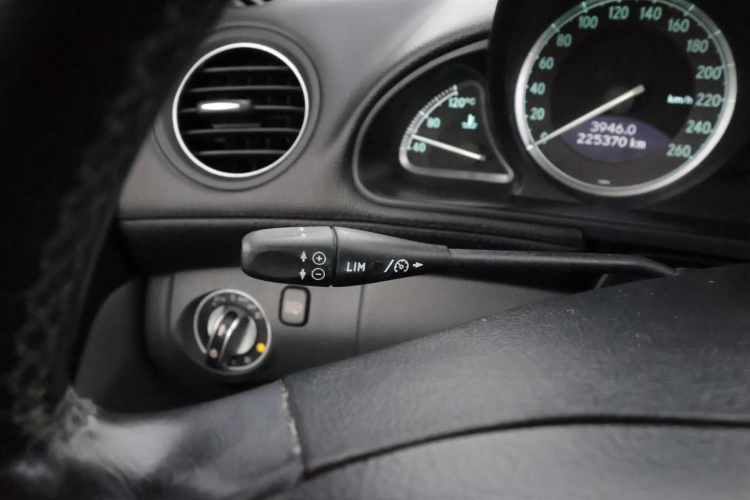 Mercedes-Benz SL 2003