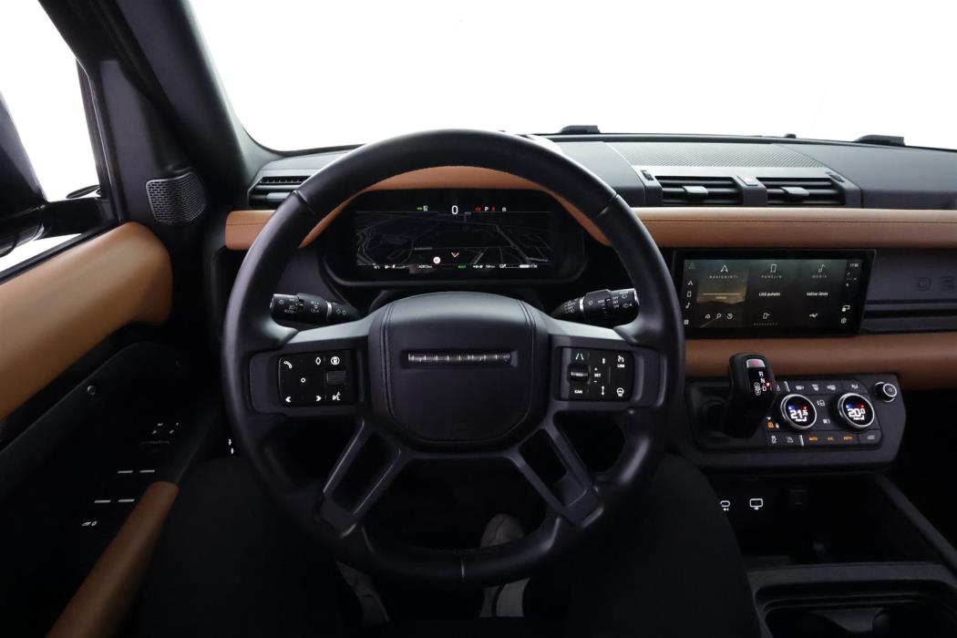Land Rover Defender 2024