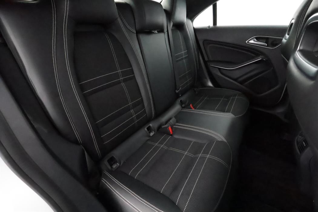 MERCEDES-BENZ CLA 2016