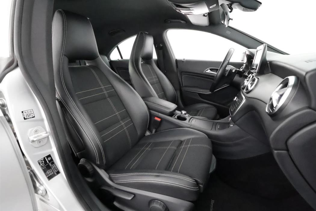 MERCEDES-BENZ CLA 2016