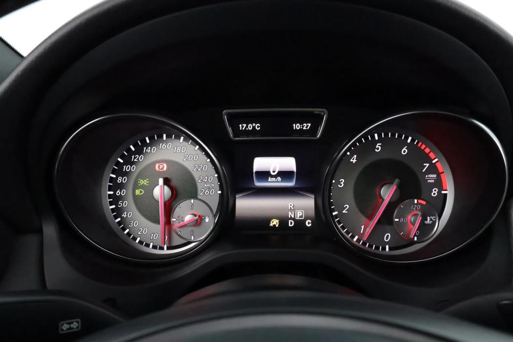 MERCEDES-BENZ CLA 2016