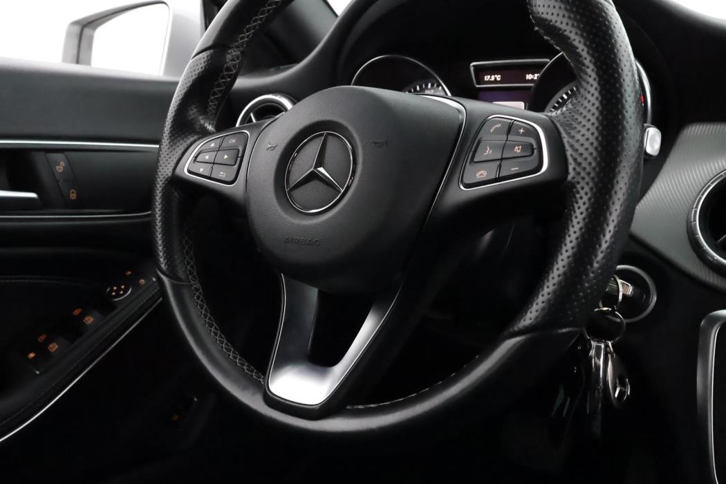 MERCEDES-BENZ CLA 2016