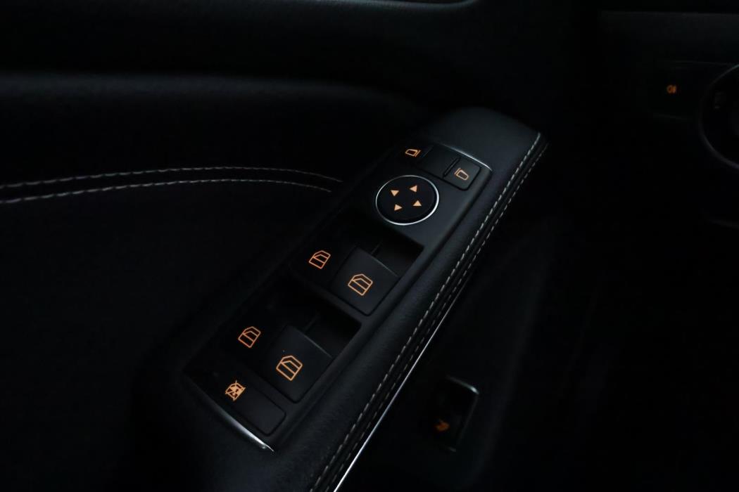 MERCEDES-BENZ CLA 2016