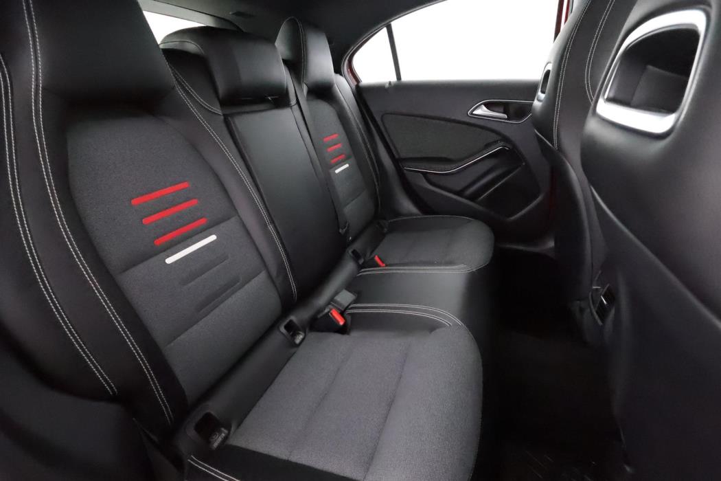 Mercedes-Benz A 2016