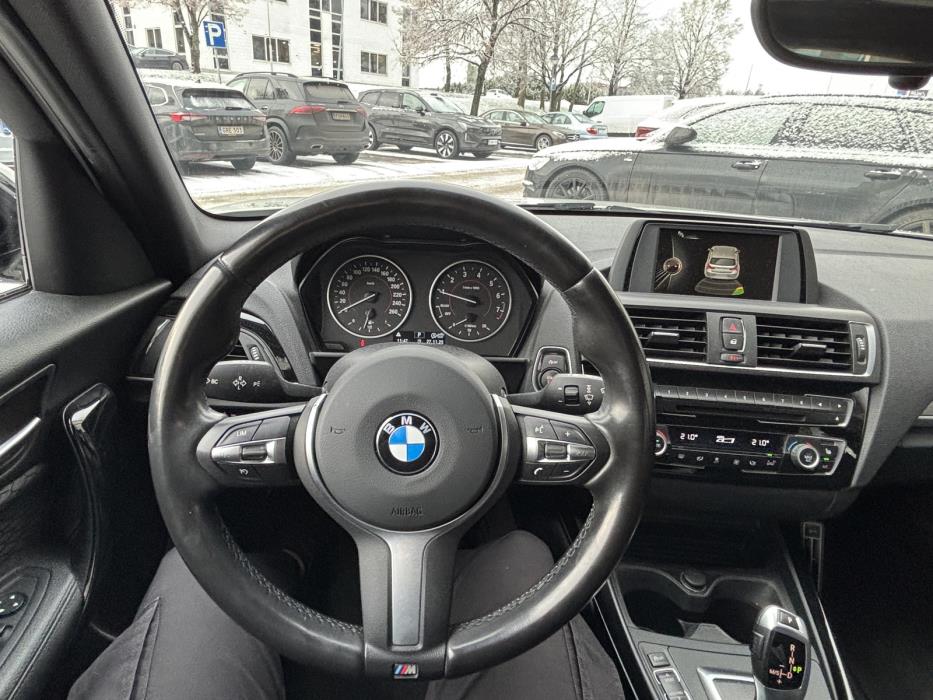 BMW 118 2017