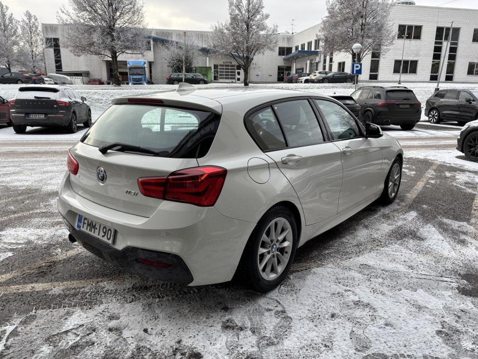 BMW 118 2017