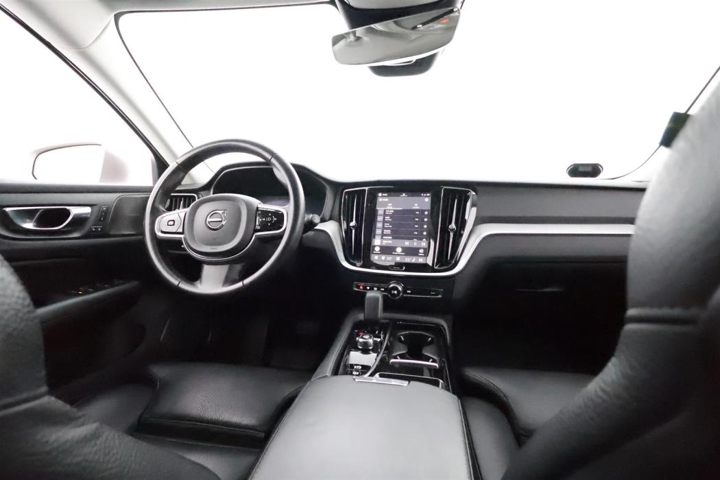 Volvo V60 2024