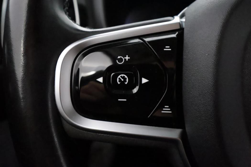Volvo V60 2024