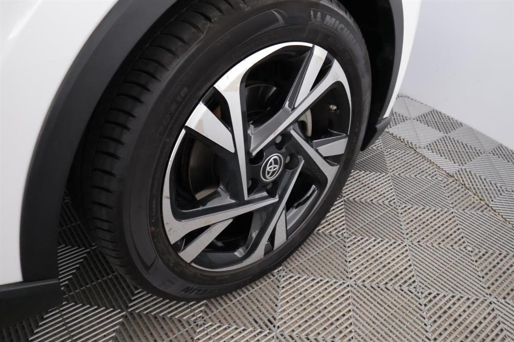 Toyota C-HR 2024