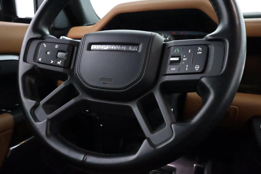 Land Rover Defender 2022