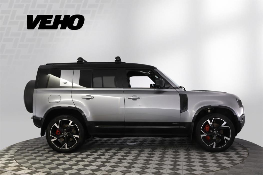 Land Rover Defender 2022