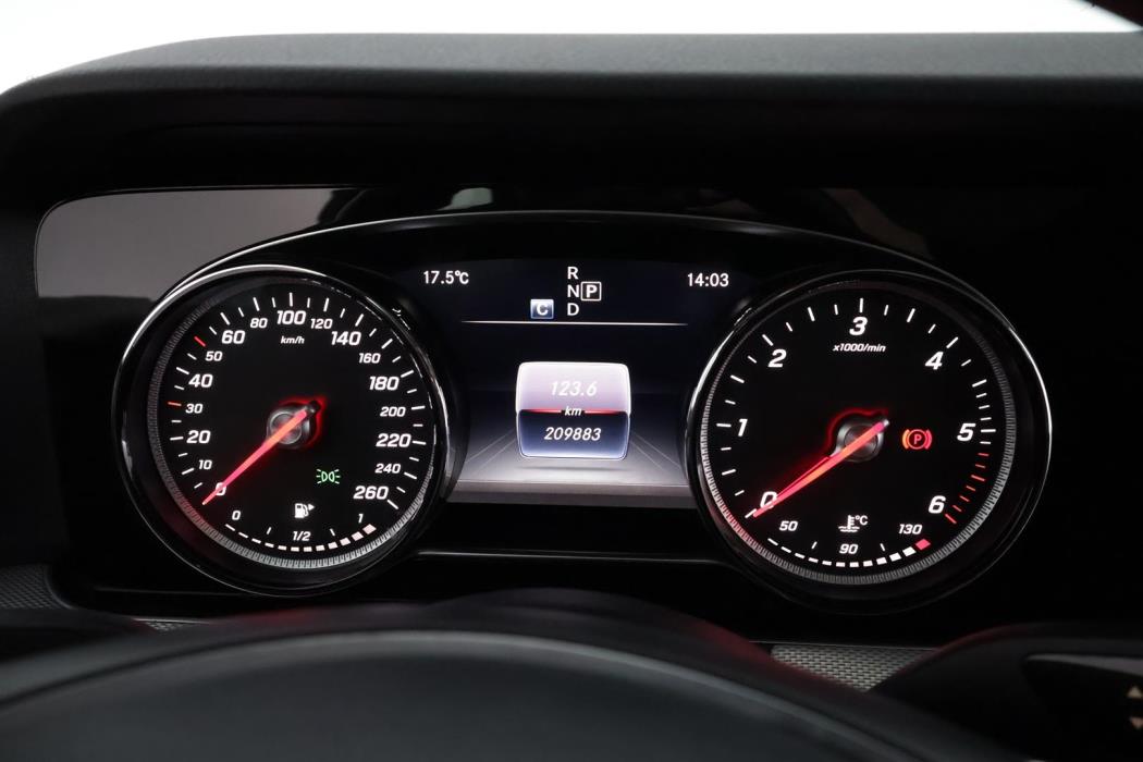 MERCEDES-BENZ E 2017