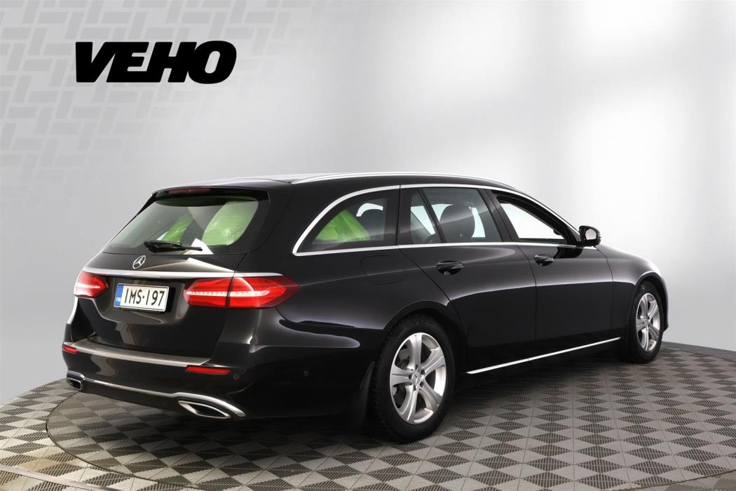 MERCEDES-BENZ E 2017