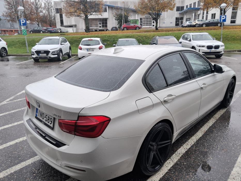 BMW 318 2017