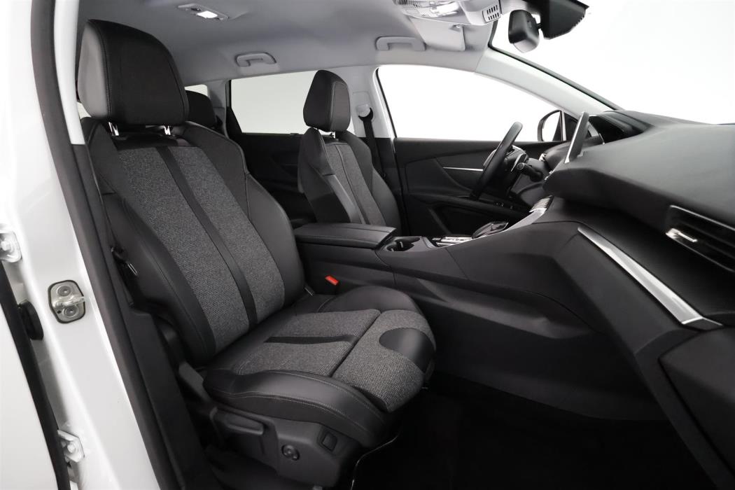 Peugeot 5008 2020