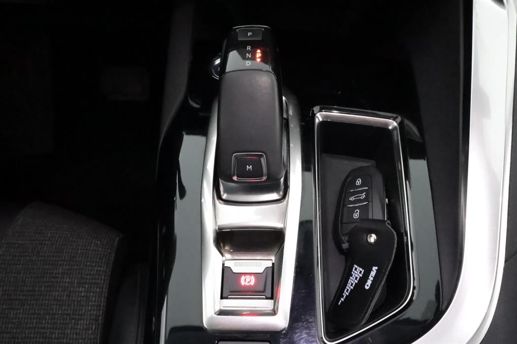 Peugeot 5008 2020