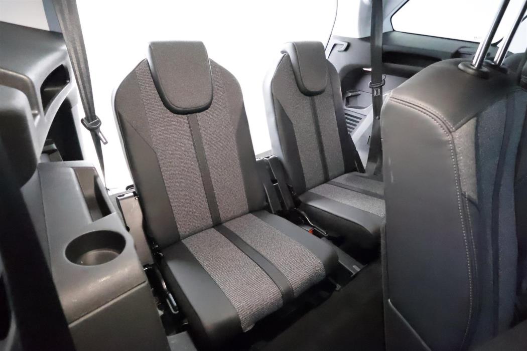 Peugeot 5008 2020