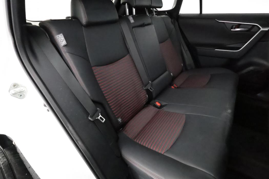 Toyota RAV4 Plug-in 2023