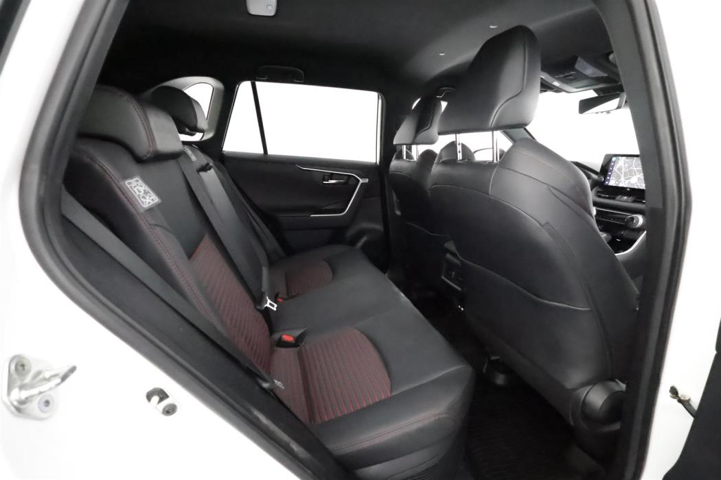 Toyota RAV4 Plug-in 2023