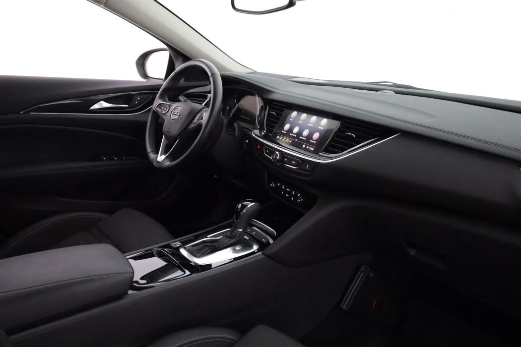 Opel Insignia 2021
