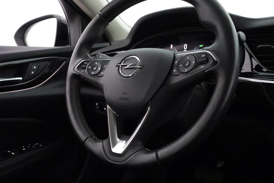 Opel Insignia 2021